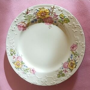 COLLECTIBLE HOMER LAUGHLIN SERVING PLATE 1930s - 1950s, FLORAL WREATH COLLECTION